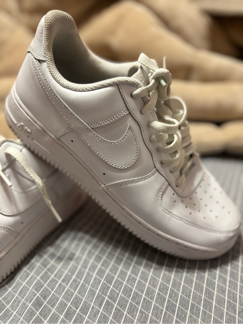 Nike White Low-Top Sneaker Interior Detail